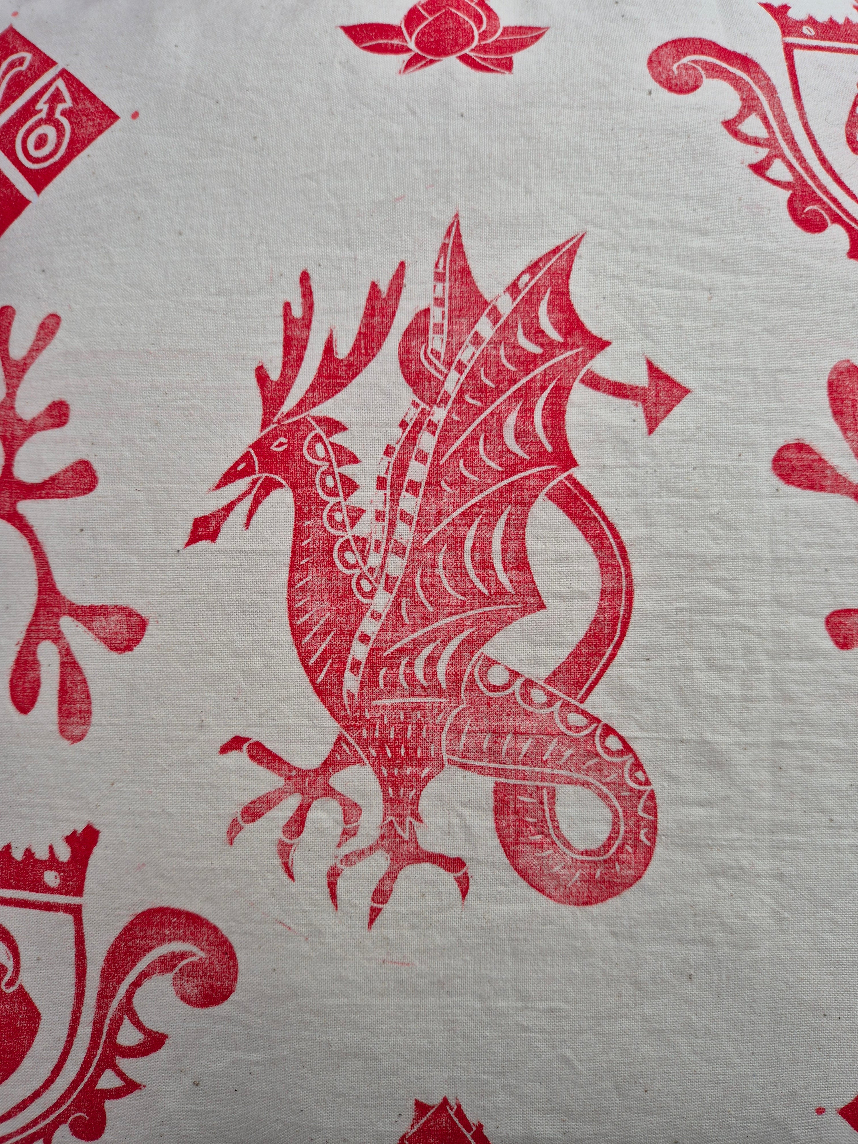 housse de cousin zodiac bélier et dragon rouge