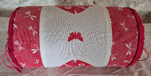 housse de coussin 2 poissons rencontrant un papillon